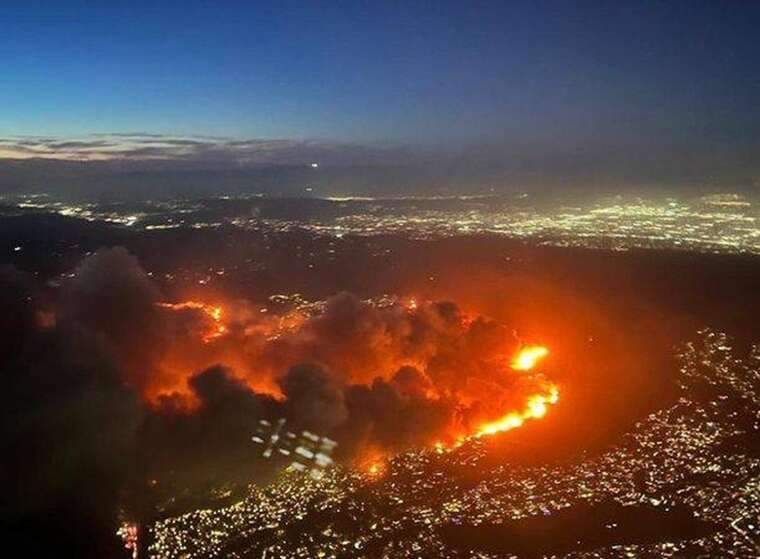 Пожежі в Лос-Анджелесі: припускають, що почалися через використання феєрверків у новорічну ніч
