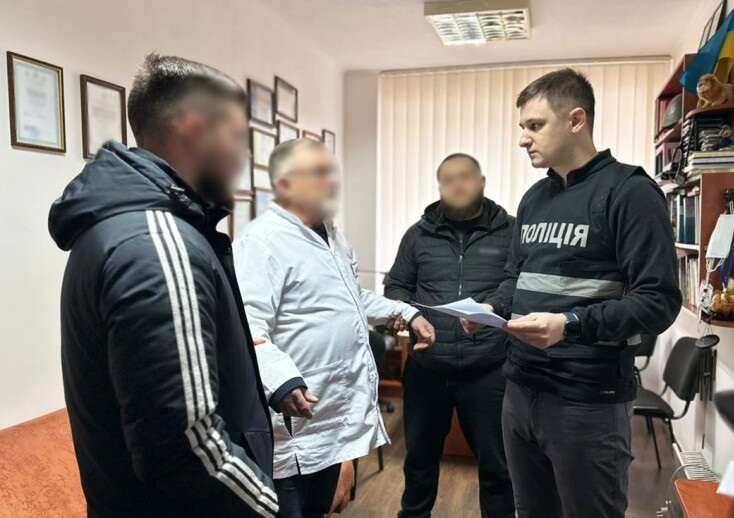 У Чернігівській області лікар-психіатр вимагав від військових хабарі за «липові» висновки про непридатність