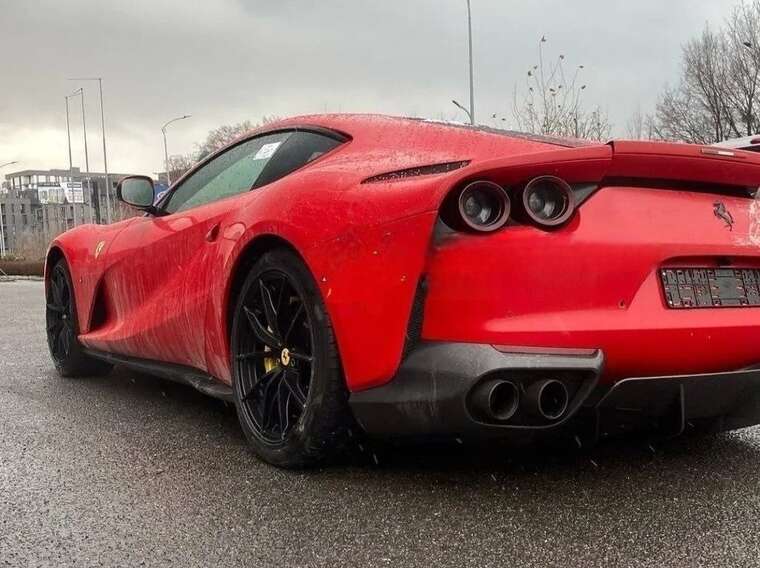      Ferrari 812 Superfast  500  