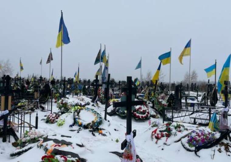 На Житомирщині в загиблого воїна перед похованням вкрали обручку