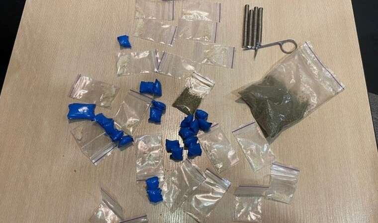 У Києві затримали 18-річного наркоторговця за продаж психотропних речовин