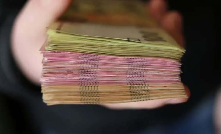 В 2025 году украинцам назначили самую низкую минимальную зарплату в Европе