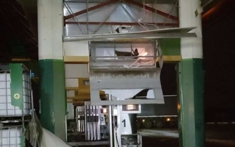 На Житомирщині уламки збитих БпЛА пошкодили АЗС: є поранений