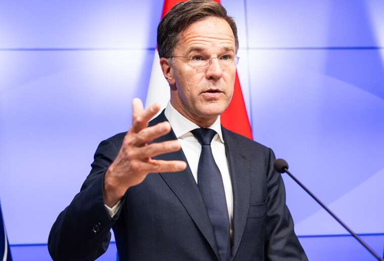 "Або збільшуйте витрати на оборону, або діставайте підручники з російської", - Рютте