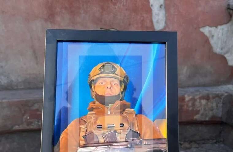 У Кривому Розі відбулося прощання з воїном, який загинув на Харківщині