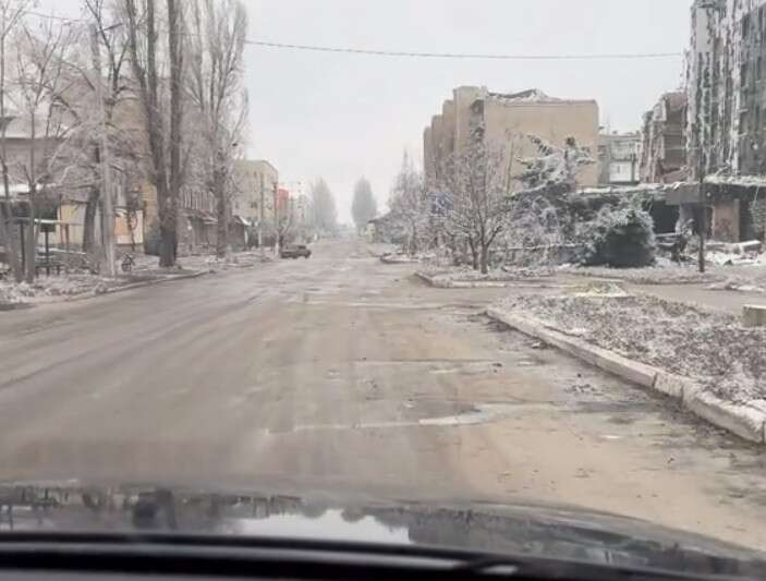 У мережі показали Покровськ після обстрілу: порожні вулиці та масштабні руйнування