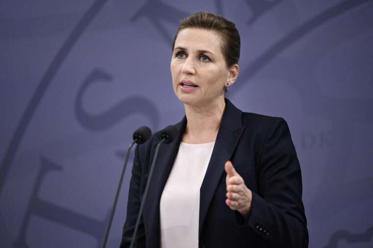 Прем’єрка Данії Фредеріксен обговорила з Трампом питання Гренландії: "Не продається"