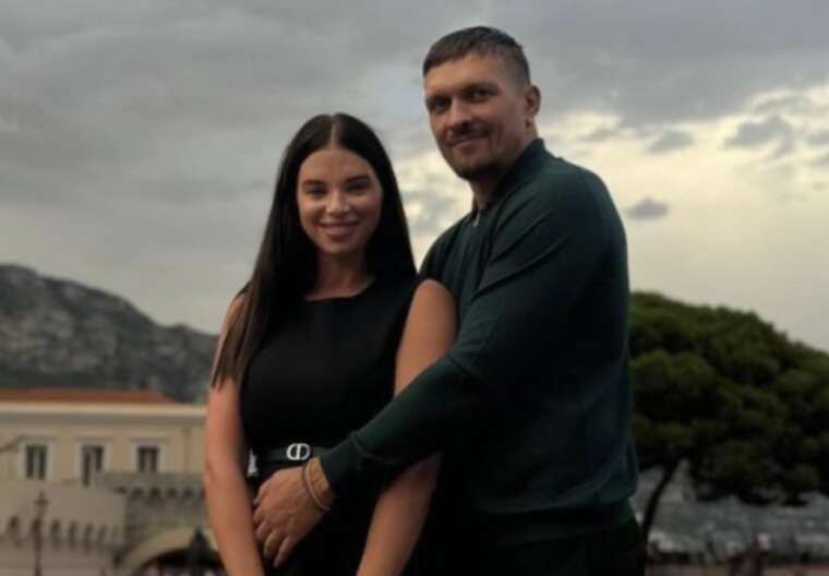 Жена Александра Усика от всего сердца поздравила мужа-чемпиона с его днем рождения