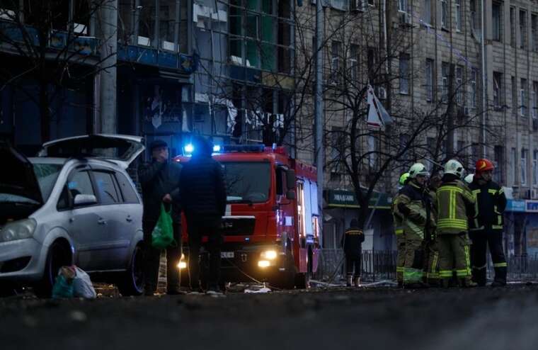 У столиці завершили аварійно-рятувальні роботи на місці ракетного удару РФ