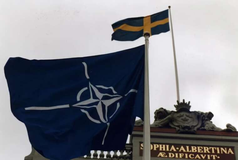 Швеция срочно отправила солдат к границе с Россией