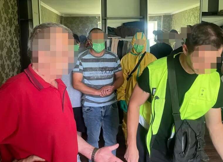 У Києві судитимуть чоловіка, який місяцями труїв свою цивільну дружину