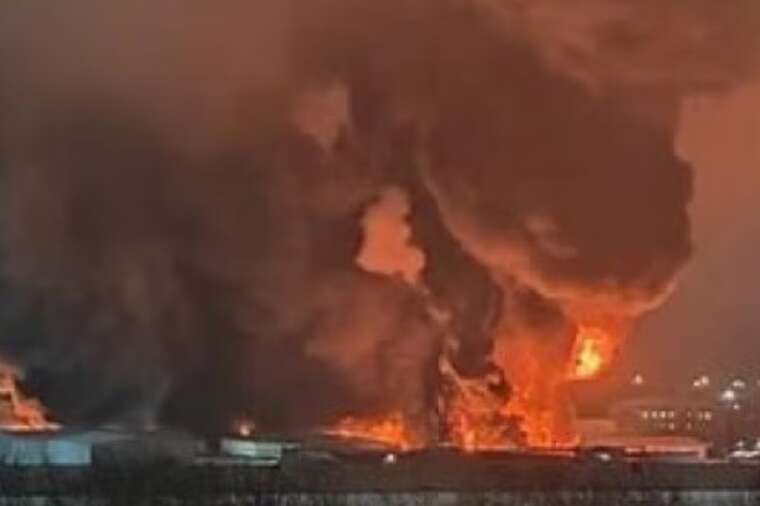 У Воронезькій області знову зазнала атаки безпілотників нафтобаза, - росЗМІ