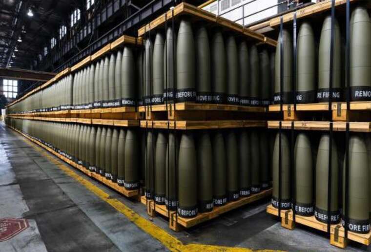 У разі приходу до влади опозиції Чехія припинить постачати Україні снаряди