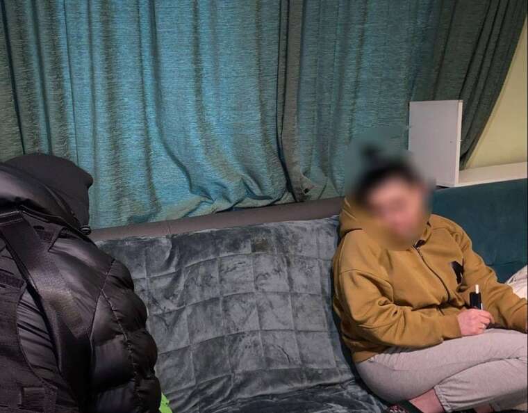 Основательницу благотворительной организации уличили в схеме перевозки уклонистов за границу