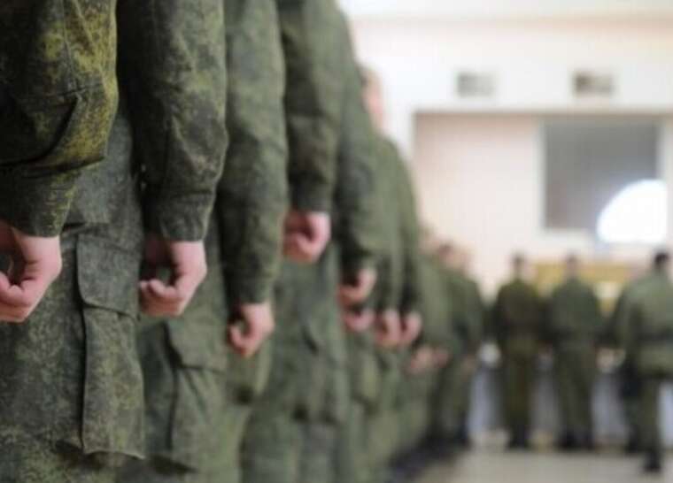 РФ заохочує молодих росіян укладати контракти для участі у війні проти України – ЦПД