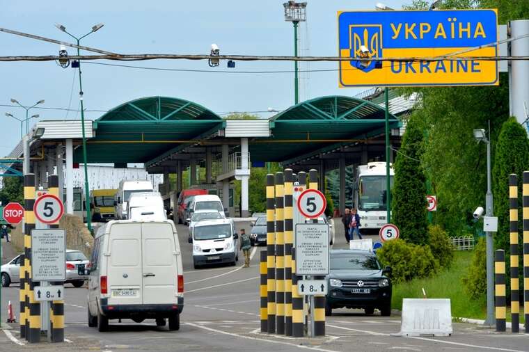 In Poland, crossing points have been included in critical infrastructure to avoid border blockades