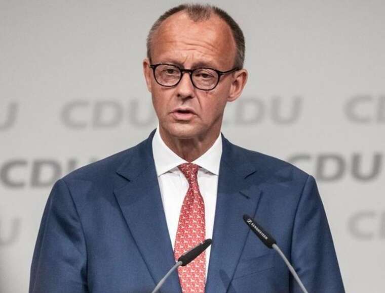 Україна повинна перемогти й повернути собі всю територію, - Мерц