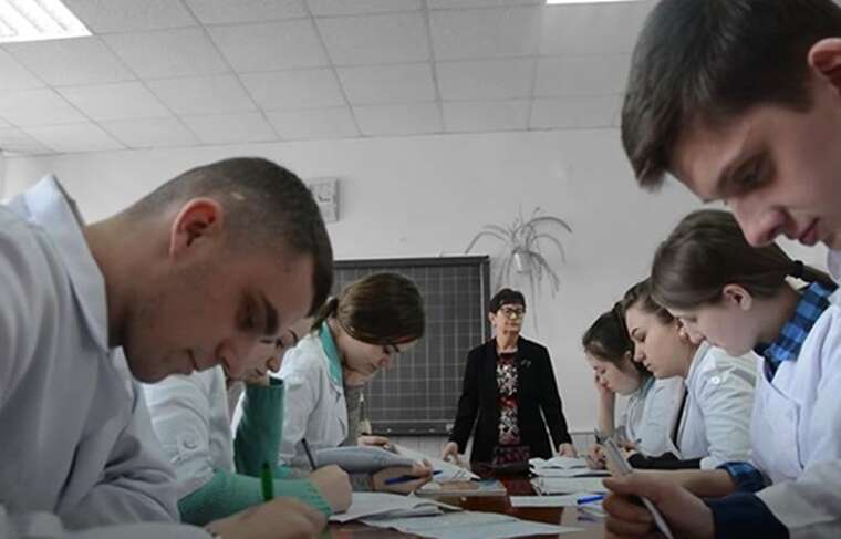 В МОЗ заявили про нестачу охочих вступати до медичних вишів