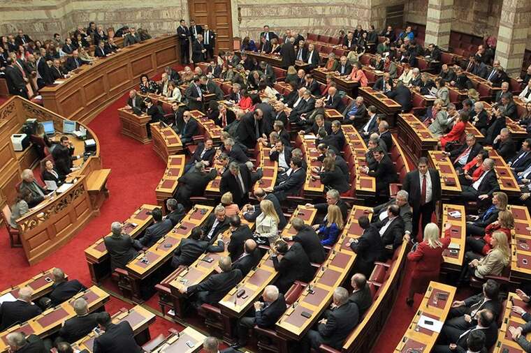 Парламент Греції не обрав президента в першому турі