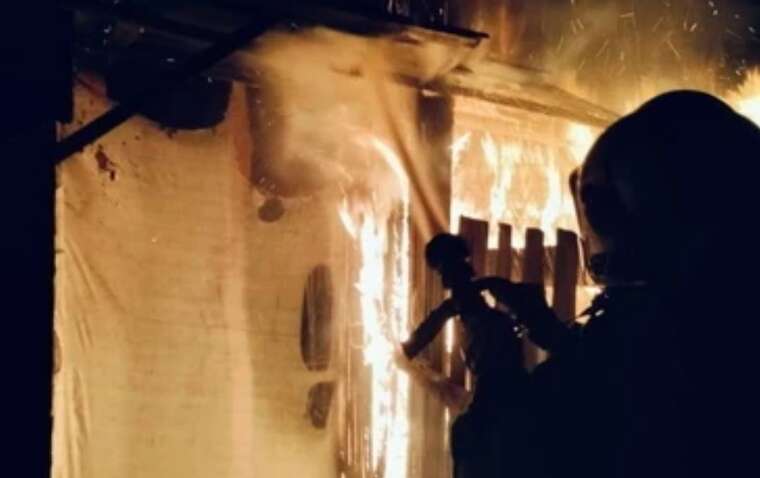 Протягом ночі на Житомирщині відбулося загоряння двох будинків