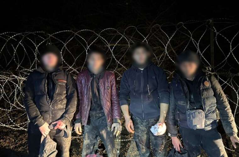 Пограничники задержали группу лиц, которые пытались переплыть Тису вплавь