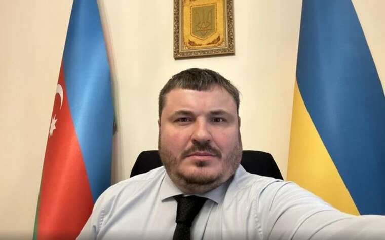 Український посол в Азербайджані повідомив про атаку жінок на його соцмережі