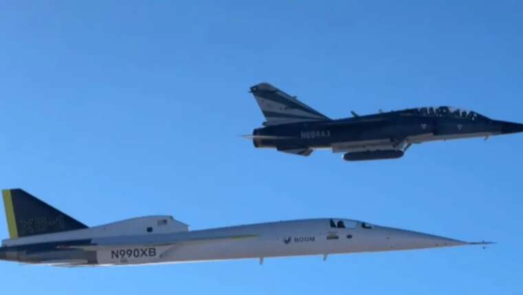 Пасажирський літак XB-1 уперше перевищив швидкість звуку