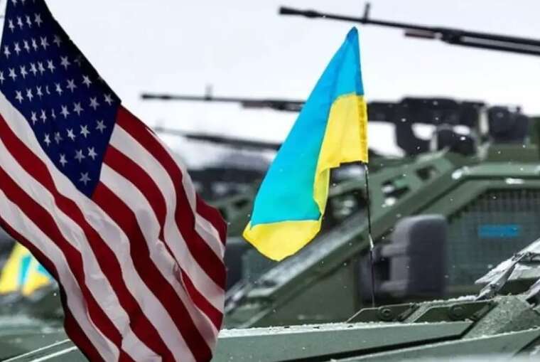 Серед допомоги, призупиненої Сполученими Штатами для України, є і військова