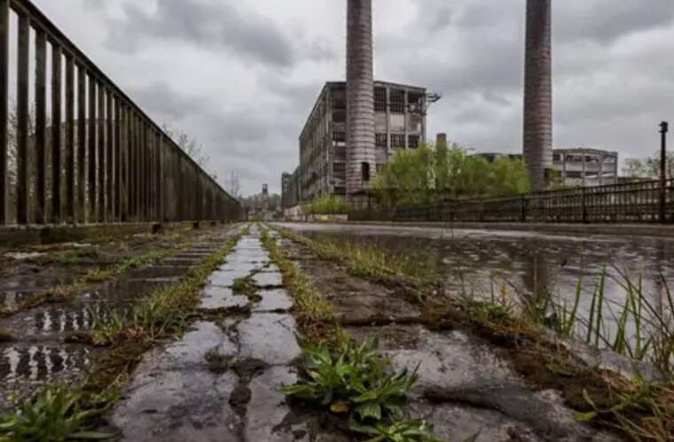 Міста Німеччини стикаються з наслідками закриття заводів, аналогічними кризі в Детройті