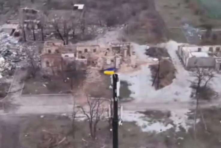 NGU fighters raised the flag of Ukraine behind Russian lines