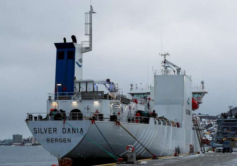 Норвегія звільнила судно з російським екіпажем, яке затримали через пошкодження кабелю