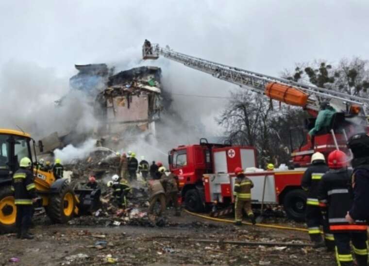 У Полтаві після ракетного обстрілу частково відновили теплопостачання житлових будинків і дитячого садка