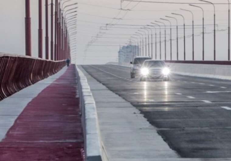 У місті Дніпро жінка намагалася стрибнути з Нового мосту