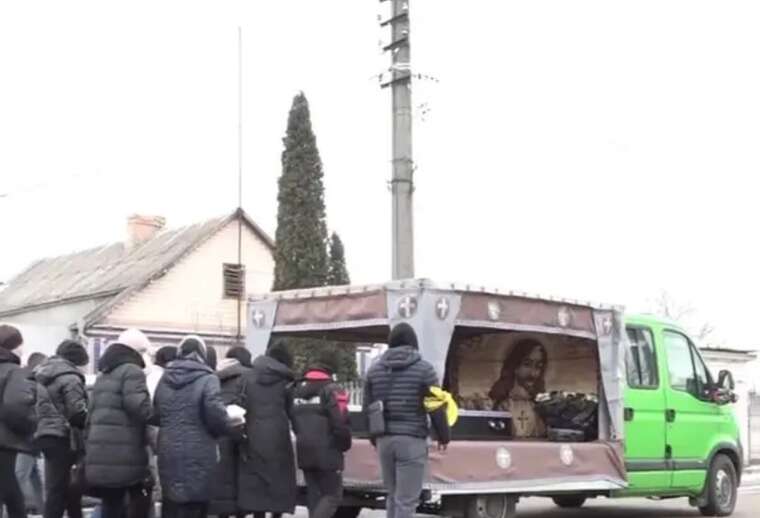 На Житомирщині поховали чоловіка, який, ймовірно, приніс вибухівку до Рівненського ТЦК