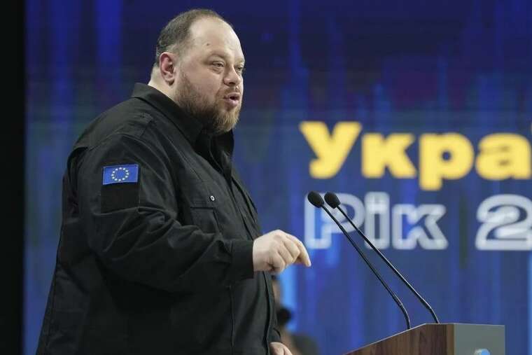 Після критики Зеленського Стефанчук пояснив відрядження нардепів до США