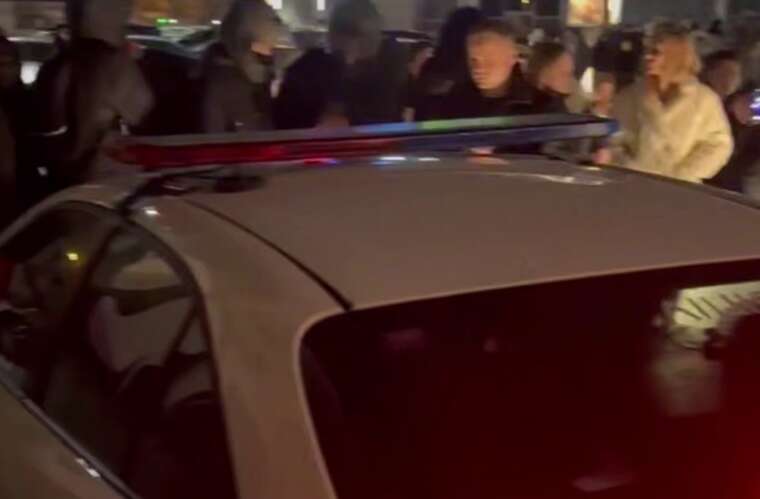 Чоловіка, затриманого в Одесі за паркування на місці для інвалідів, відвезли до ТЦК