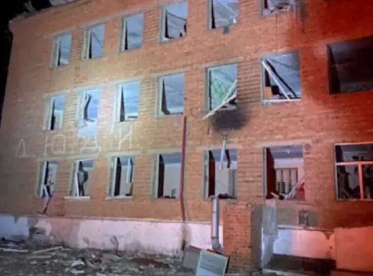 The Armed Forces of Ukraine commandant’s office released a video of negotiations regarding the evacuation from the boarding school in Sudzha