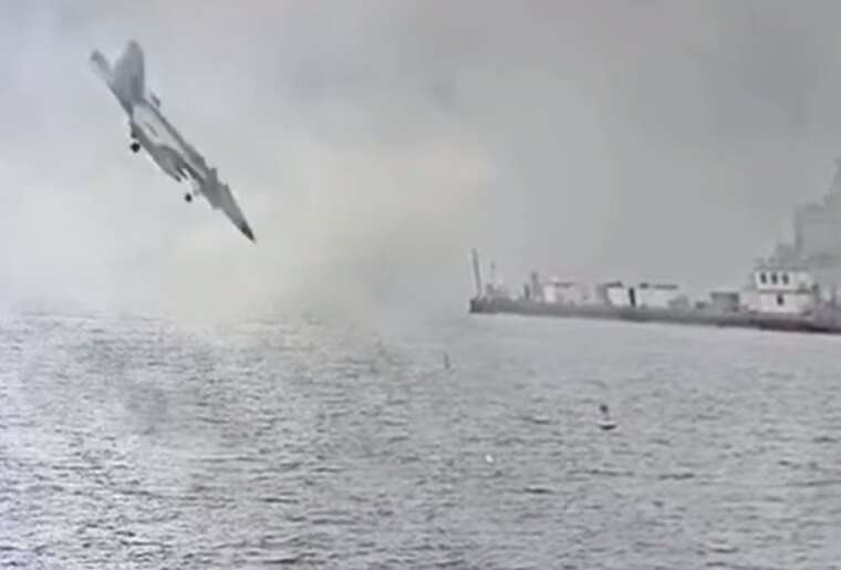 Літак РЕБ EA-18G ВМС США зазнав аварії біля Каліфорнії