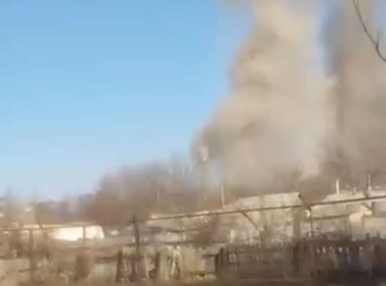 Костянтинівка під інтенсивним обстрілом: у мережі з’явилося відео