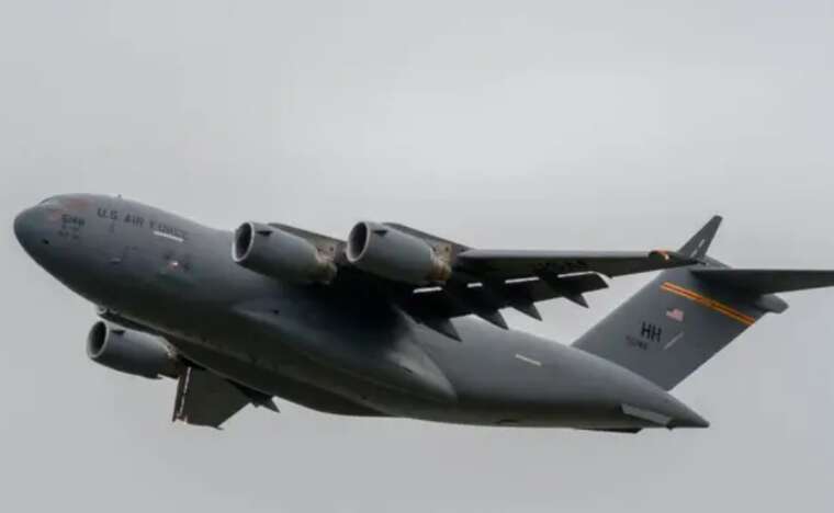 У Москві приземлився військовий літак США