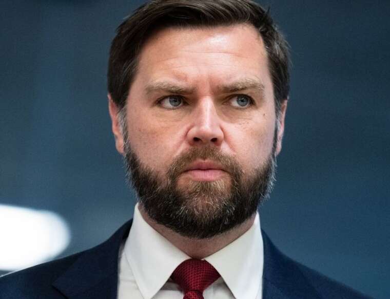 -            Politico