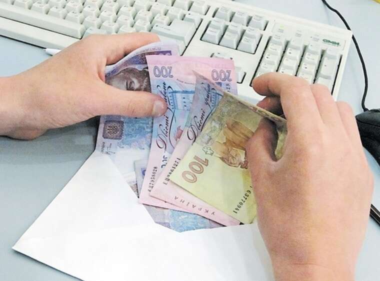 В Україні планують підвищити мінімальну зарплату