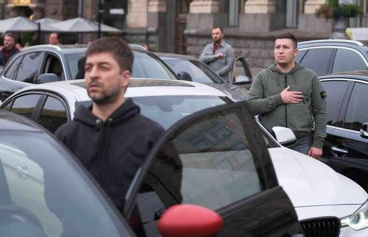 ОВА: На Львівщині запроваджують зупинку транспорту під час хвилини мовчання