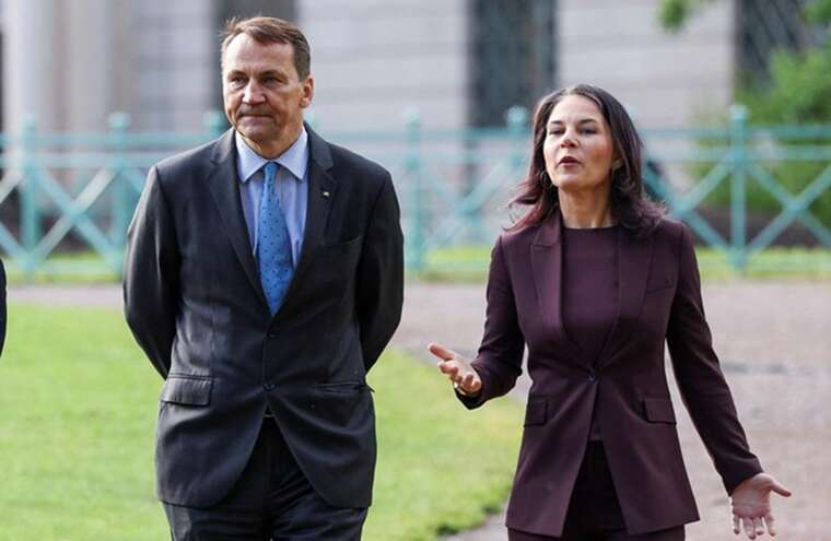 Бербок і Сікорський назвали умови, за яких РФ може повернутися в G7