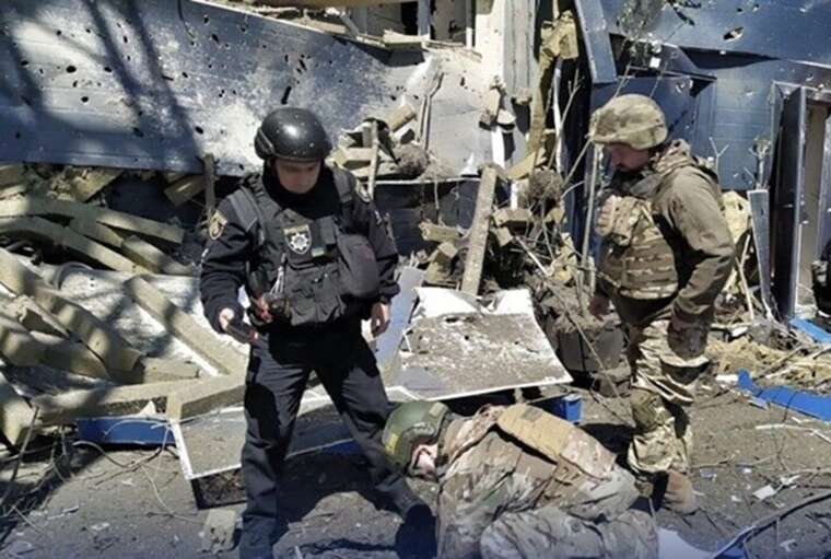 Окупанти атакували дроном поліцейських у Херсоні