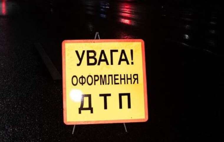 Во Львовской области водитель автомобиля ВАЗ столкнулся с мостом: есть погибшие
