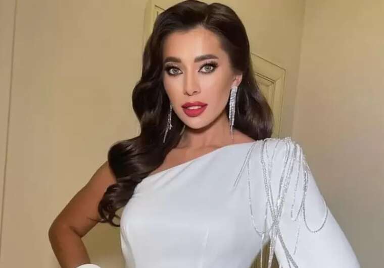 "Miss Ukraine Universe" Anna Neplyakh showcased her luxurious apartment in the city center