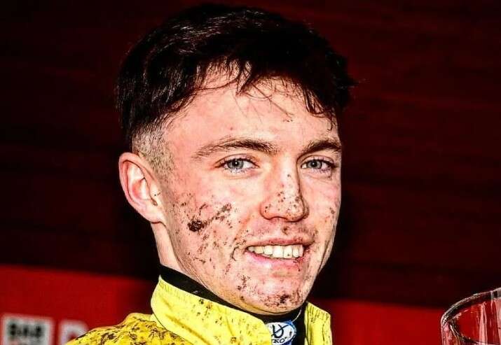 24-летний титулованный наездник скончался из-за падения с лошади