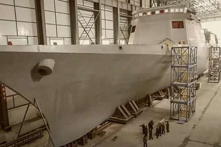 КНДР начала строительство ещё одного крупного военного корабля