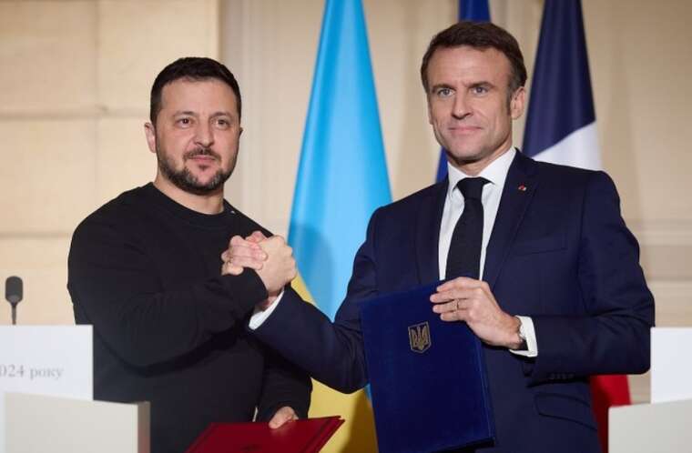 Зеленский сообщил Макрону и президенту Финляндии о своих переговорах с Келлогом